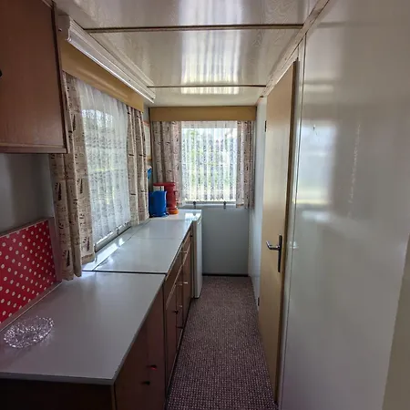 Apartman Mit Ddr-charme - Im Herzen Von Ruegen *